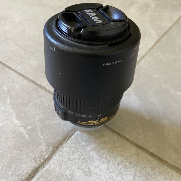 Nikon AF-S 55-200mm f/4-5.6G IF-ED VR DX - Picture 3 of 5
